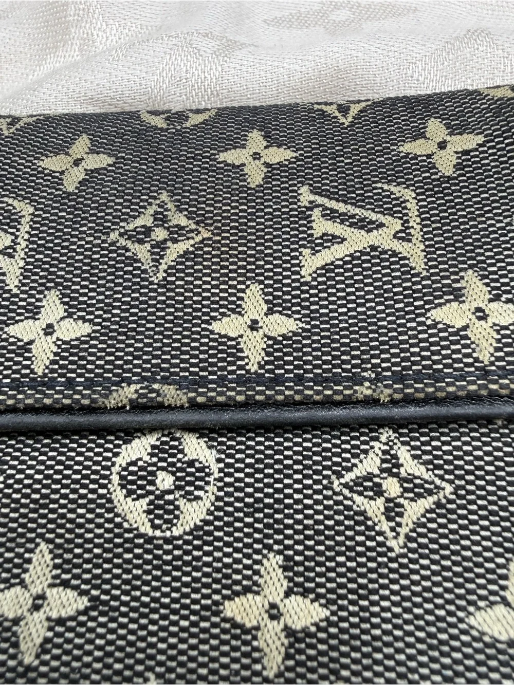 Louis Vuitton mini lin Black & Beige Monogram Compact Fold Wallet Denim